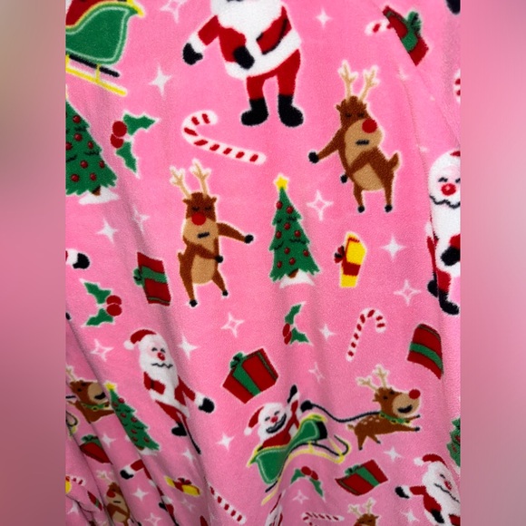 Holiday Pajamas Women’s XL - Picture 4 of 7